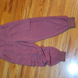 Zara mauve , SZ- medium, buggy cargo pants